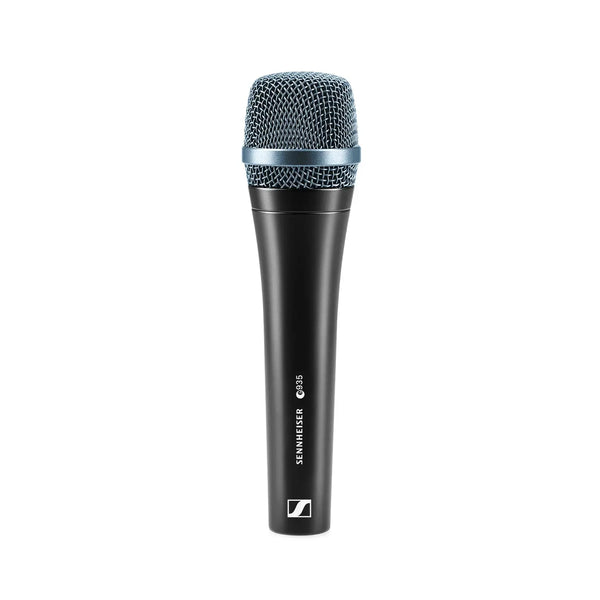e 935